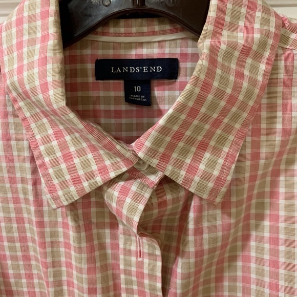 Lands End No Iron woman’s button down shirt - Picture 3 of 3